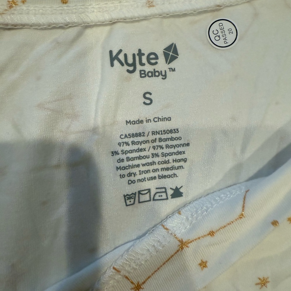 Kyte BABY Cream Starry Pajama Set - Picture 4 of 6
